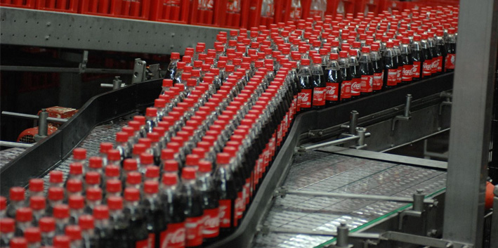 Coca-Cola beginnt mit der Auslieferung der neuen Flaschengr&ouml;ssen.